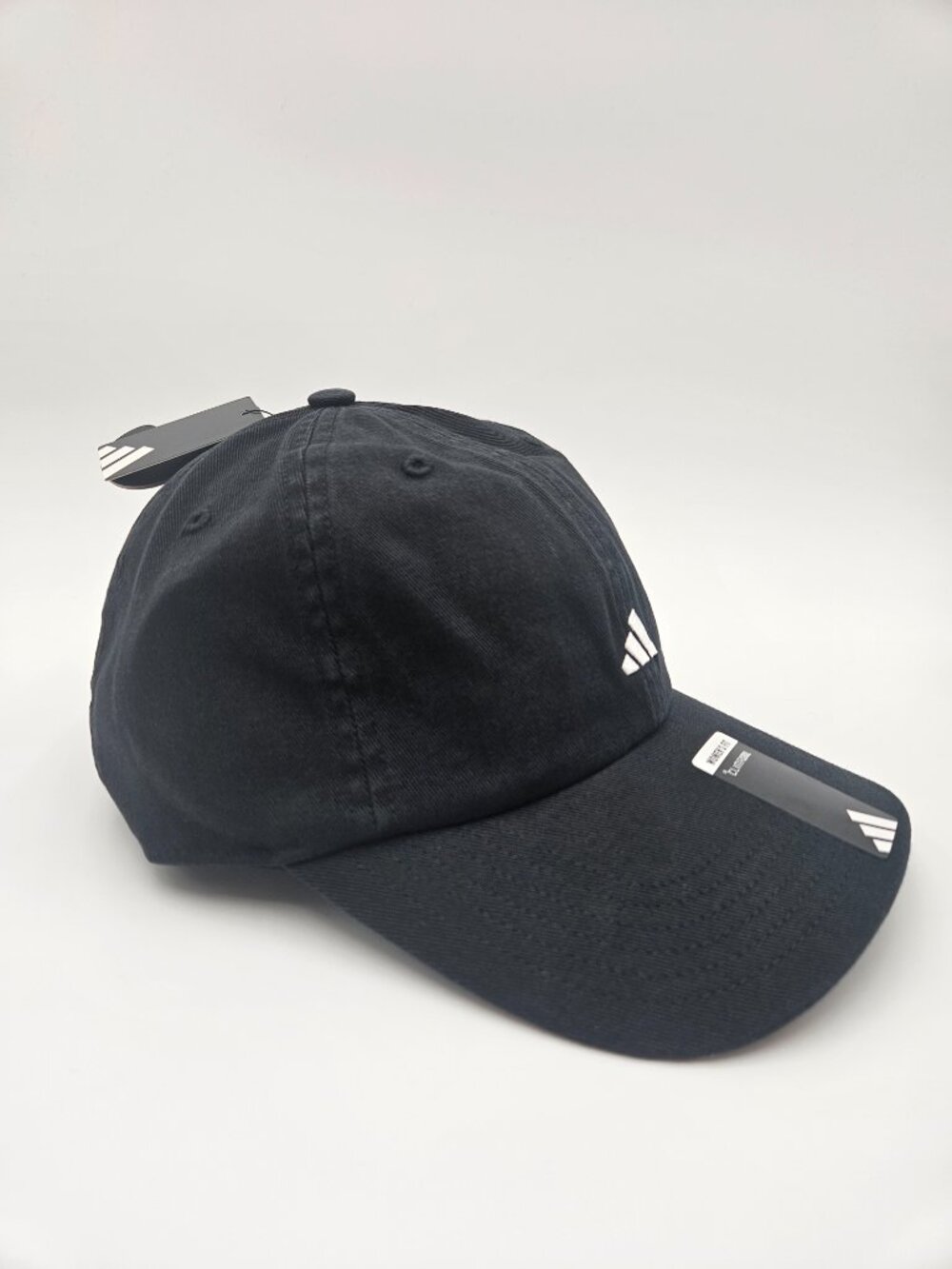 STEAL!!🔥NWT Adidas Women’s Saturday 3 Cap